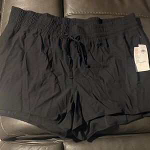 Old Navy Black Athletic Shorts for Women
